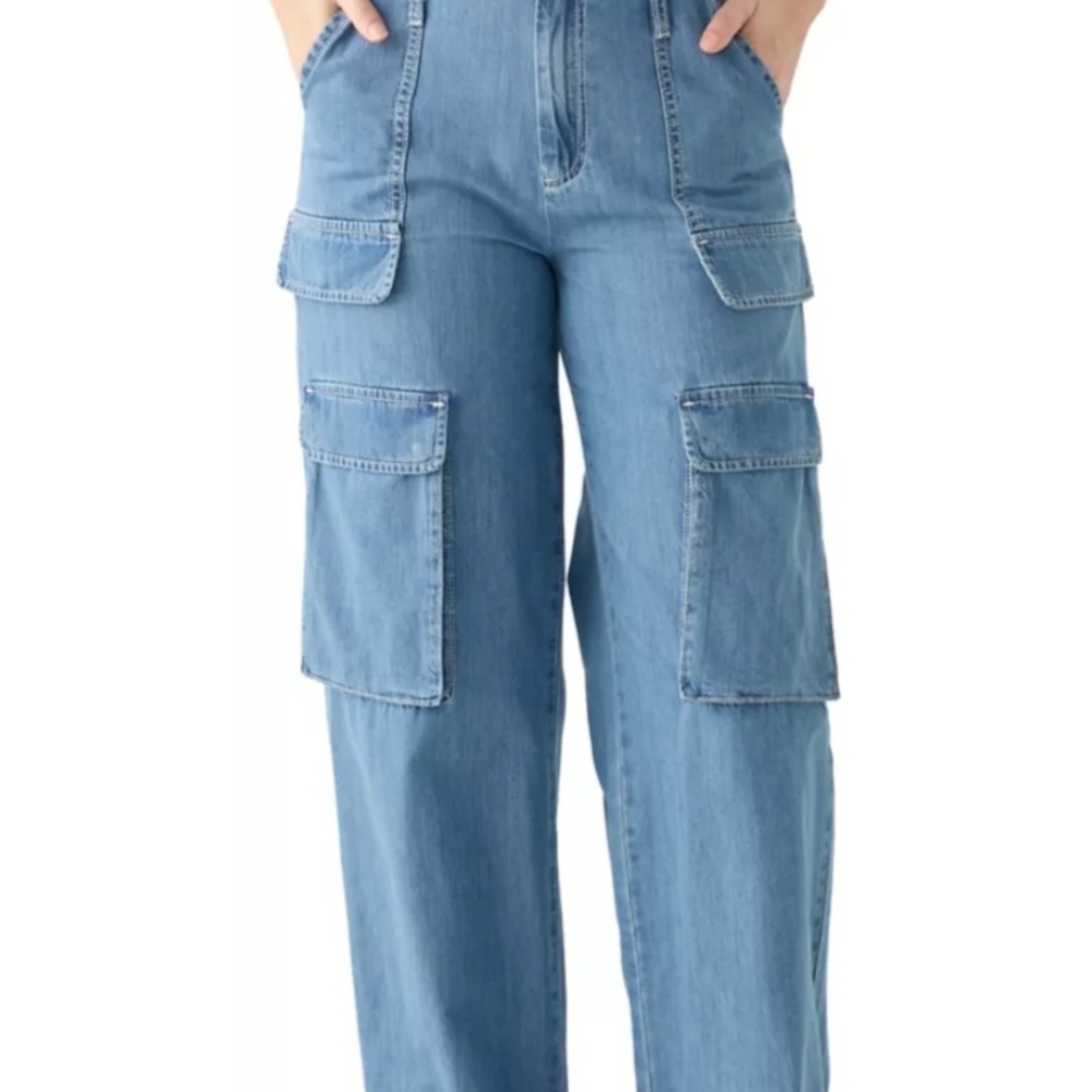 EUC DKNY Cargo Jeans